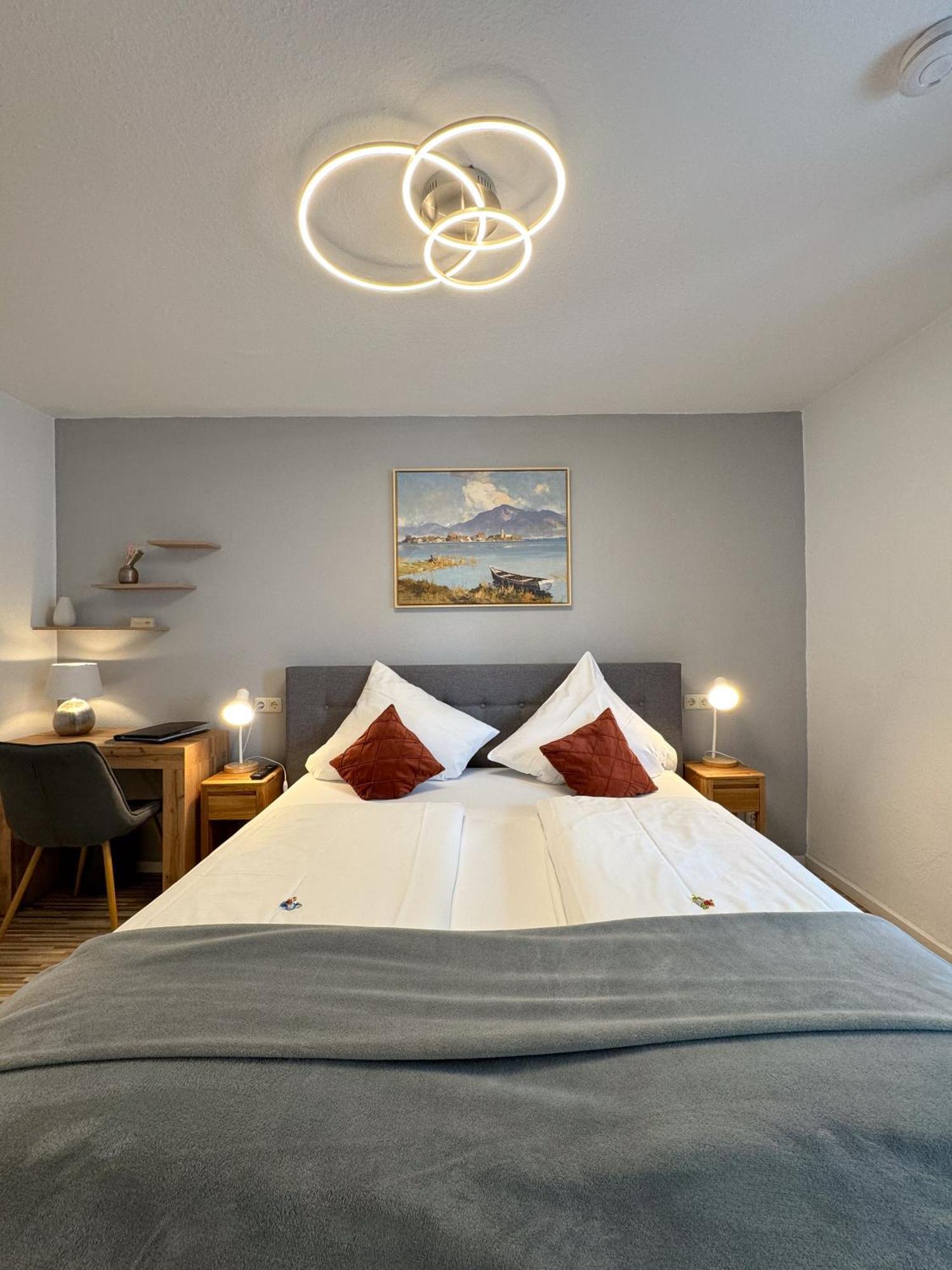 Sieben Zimmer Am See Prien am Chiemsee Eksteriør billede